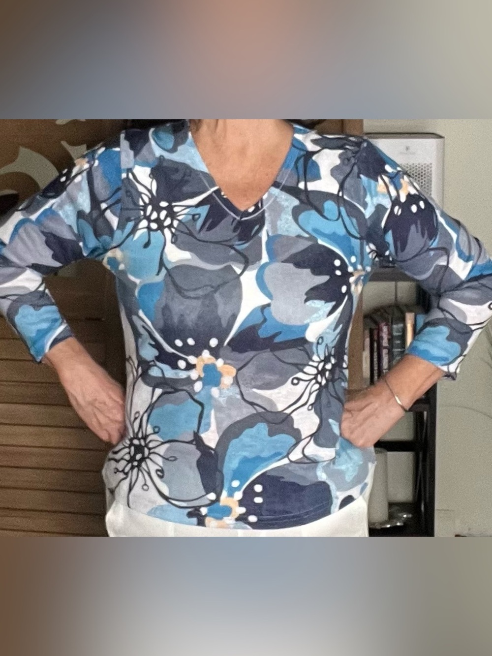 Milano Blue Gray Floral V-Neck Long Sleeve Top